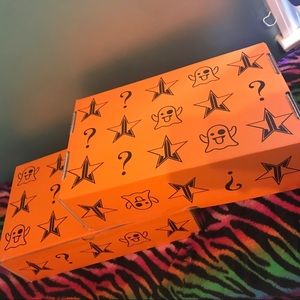 ❗️FLASH SALE❗️Jeffree Star Halloween Mystery Box